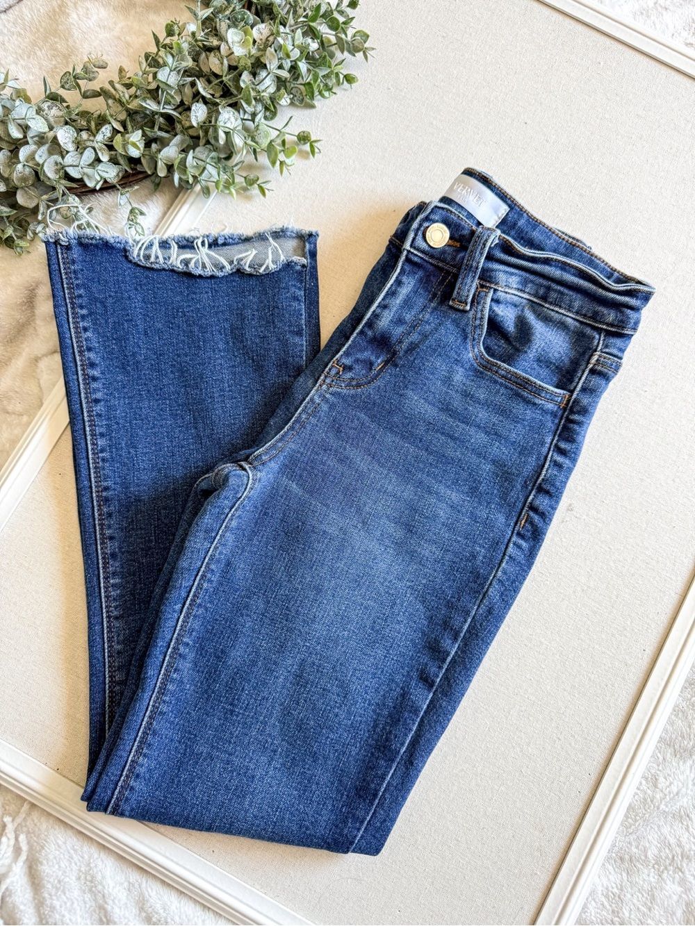Vervet Crop Distress Step Hem Flare Medium Blue Jeans Size 25